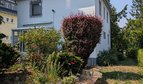 Detached single-family house.