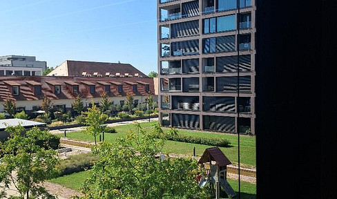 Exclusive 3 ZW, Deckenkühlung, Fussbodenheizung in Parkanlage mit Wasserspielen, 2 Bäder