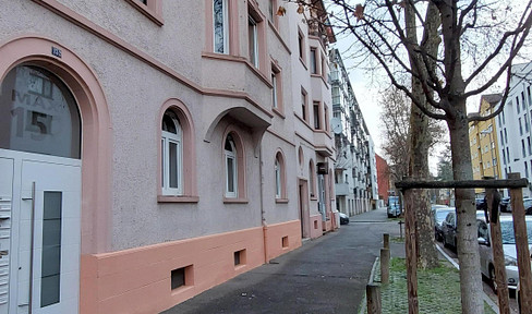 Sonnige 2-Zimmer Altbauwohnung mit Flair und viel Potential