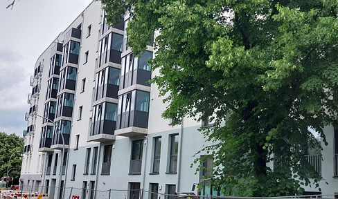 Bright, furnished new apartment with excellent transport links in Schöneberg.
