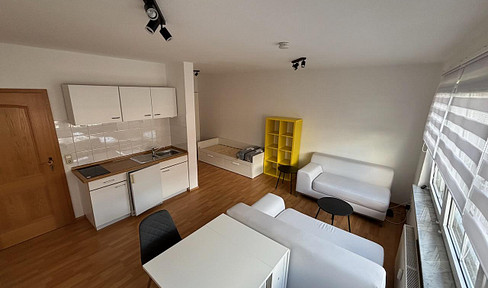 Furnished one-bedroom apartment in Cospeda – Quiet location, good transport links.