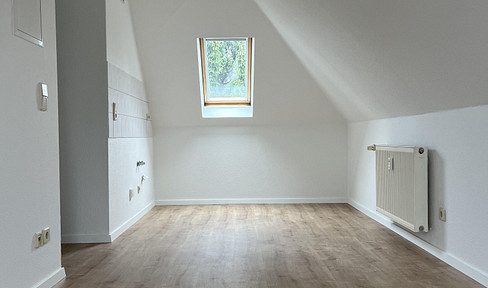 helle kleine 2-Raumwohnung in Chemnitz im Dachgeschoss