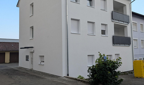 3-Zi.-DG-Wohnung mit Klima - Erstbezug nach Sanierung