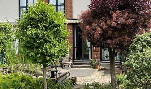 Ruhiges, lichtdurchflutetes Reihenhaus in Rudow