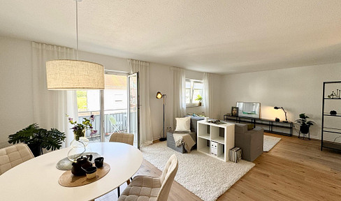 Modernized living space in the tri-border area – Flexible 2.5-room apartment with balcony, with the option to convert it into a 3-room apartment.