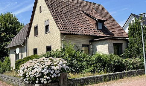 Haus freistehend gute Lage 180 QM Wohnfl 1200 QM Grund Provisionsfrei