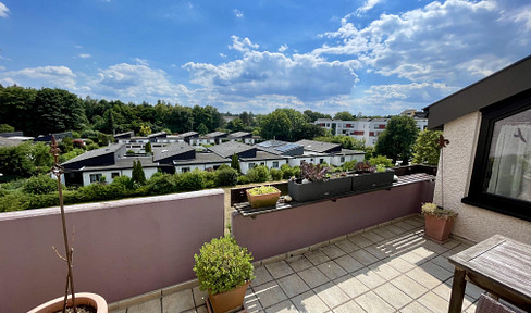 Lichtdurchflutete freundliche 3 Zimmer Dachgeschoßwohnung in ruhiger Lage