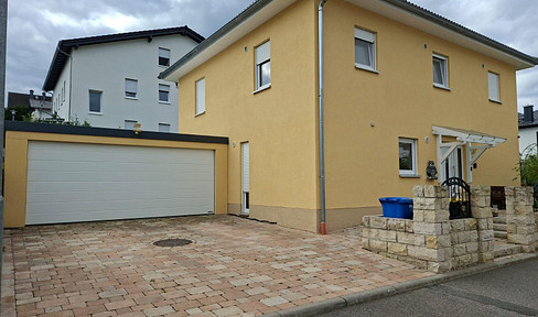 -Provisionsfrei- Moderne Stadtvilla mit Garage in Bad Schwalbach