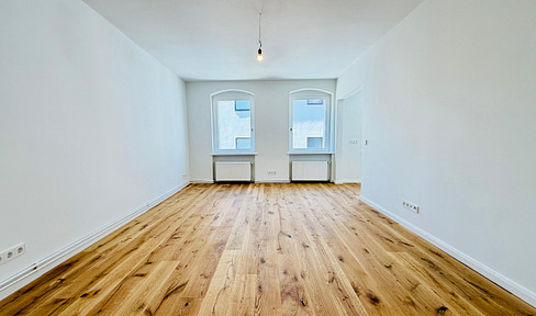 NEW: 2-room apartment with kitchen and bathroom (2-ZKB) in Berlin-Mitte/Wedding, available immediately and completely renovated | No agency fees.