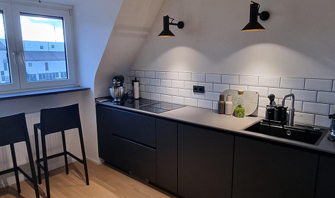 Wohnung mit Burgblick +++ Küche+Quooker+Leuchten+Kleiderschrank