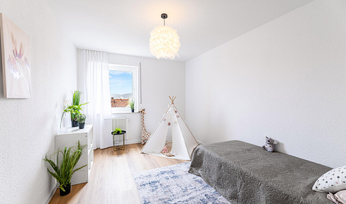 PROVISIONSFREI: Renovierte 3-Zimmer-Wohnung mit Balkon, Domblick, Aufzug und Garage