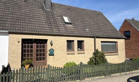 Große Doppelhaushälfte mit Potential - provisionsfrei direkt vom Eigentümer