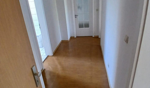Beautiful 4-room apartment for rent, centrally located.