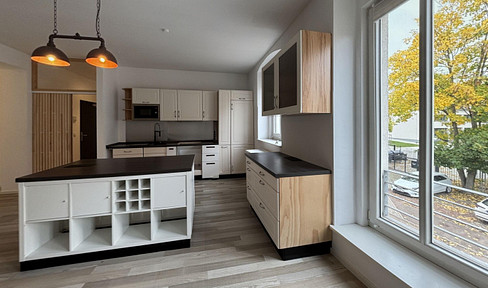 Modern 4.5-room apartment with a living kitchen.