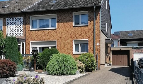 Private sale: Apartment building, investment property in Spellen, Voerde.