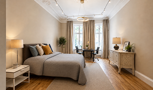 Completely renovated and move-in ready – a stylish pre-war gem in the heart of Charlottenburg.