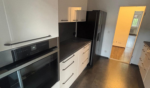 Schöne 3 Zimmer Wohnung mit Balkon!