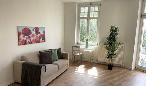 Open House: Saturday, September 12th, 11:00 AM: Bright, one-room apartment available for immediate move-in, located on the northern edge of Prenzlberg, with no brokerage fees or commissions.