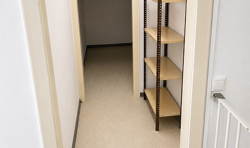 Commercial space for rent, "Provisonsfrei" (meaning "without commission").