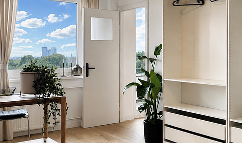 Bezugsfrei - Wohnen über den Dächern Eilbeks - mit Weitblick über den Jacobipark bis zum Hafen.
