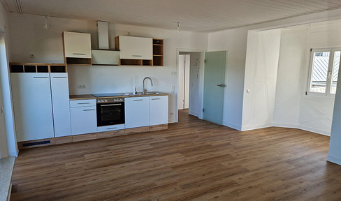 Renovated 4.5-room terraced corner house in a quiet, secluded location in the old town.