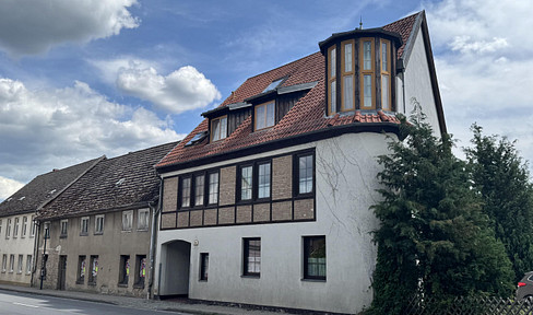 Rendite-Miethaus und landwirt. Flächen in Mirow