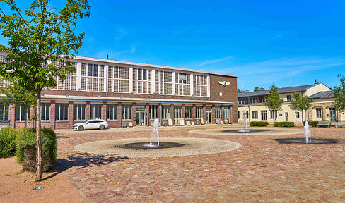 1,848 m² commercial building suitable for production, storage, or retail.