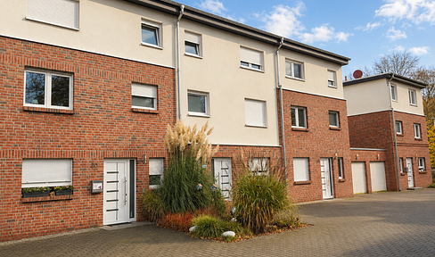 Exclusive terraced house with corner plot, located in the heart of Sehnde.
