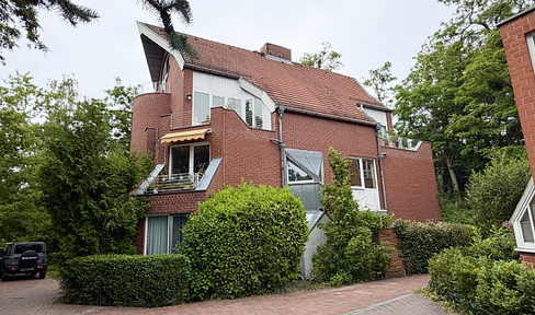 Berlin-Kladow -kernsanierte 3 Zimmer Maisonette Wohnung mit kleinem Garten