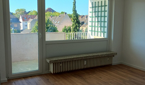 3 Zimmer Wohnung (95m²) mit Balkon