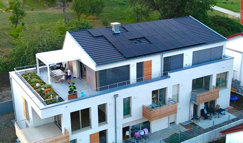 Sehr schöne 3 1/2 Zi.Wohnung 90qm Neubau in Luxusaustatttung