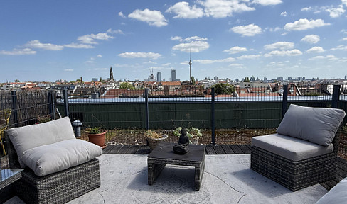 Luxury Penthouse Apartment with a Private Rooftop Terrace and Spectacular 360° Views of the Berlin Skyline.