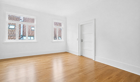 Stuck, Kamin, Altstadtterrasse – elegantes Wohnen im historischen Esslingen (Bezugsfrei)