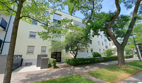 For sale: A very well-designed, bright 2-room apartment with a balcony and a parking space in an underground garage.