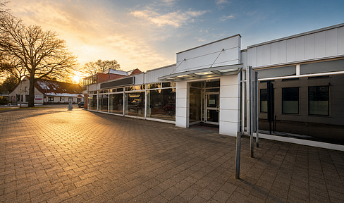 Attraktiver Autohausstandort mit Werkstatt, Waschhalle, Dialogannahme und Lackierraum