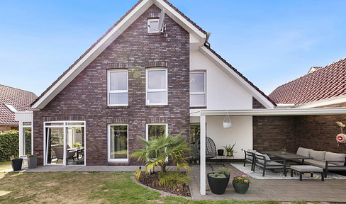 Modern single-family house with sunroom and terrace in Haren (Ems).