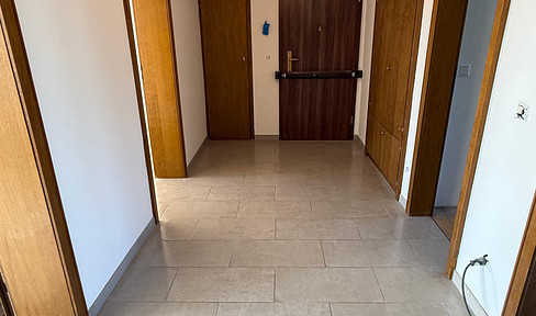 Living with Character: Well-maintained 3-room apartment in Bonn.