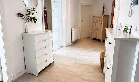 Spacious 4-room maisonette apartment.
