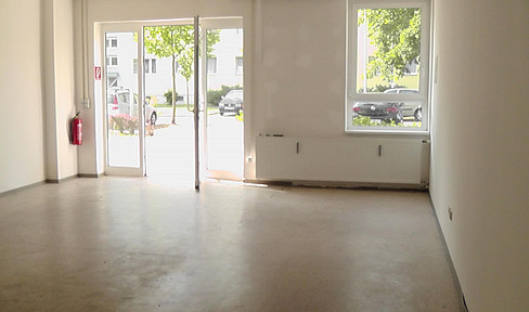 Shop for rent, 137 square meters, located in northern Hennigsdorf.