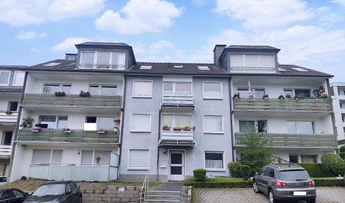 Geräumige 3-Zimmer-Wohnung mit Balkon in gepflegtem Mehrfamilienhaus