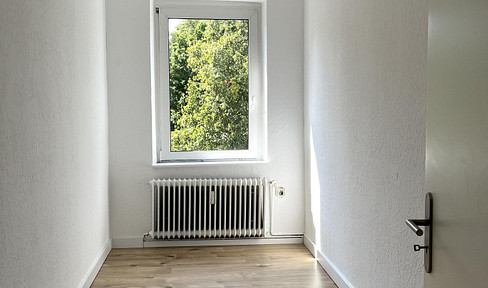Helle, renovierte 3-Zimmer-Whg in zentraler Lage – Krefeld (3. OG)