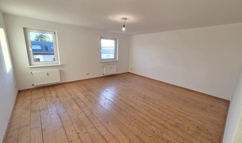2-room apartment in Halle, southern city center, near Rannischer Platz.
