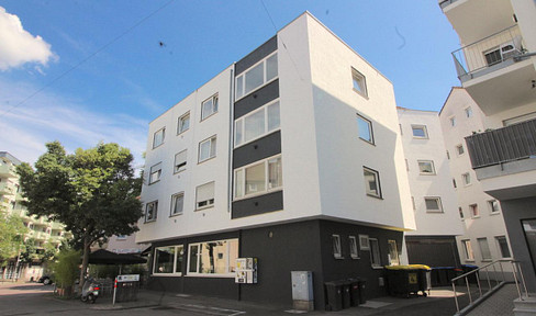 Investment property in the city center of Heilbronn: modernised 2-room apartment with a 4.5% yield.