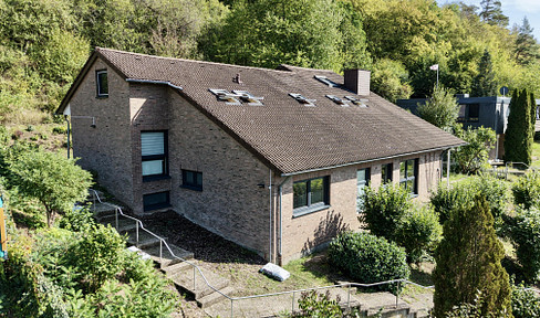 A more affordable three-family house for families in Mittenaar, a great opportunity for investors.