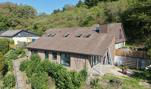 Finanzierbareres 3 Familienhaus für Familien in Mittenaar, tolle Möglichkeit für Kapitalanleger