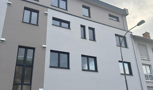 Kernsanierte 1-Zimmer-Wohnung mir Einbauküche, Balkon und eigenem Eingang