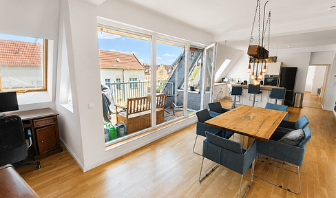 Exclusive 136 m² penthouse apartment with a large sun terrace, air conditioning, and high-quality finishes.