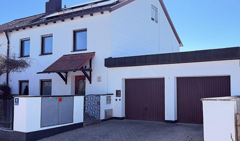 Wo Ruhe auf Stadtnähe trifft- mit sonnigem Südgarten