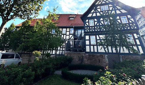 4-room apartment with history - live stylishly in this newly renovated half-timbered house.
