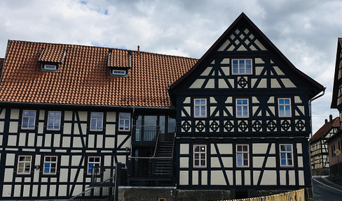 4-room apartment with history - live stylishly in this newly renovated half-timbered house.